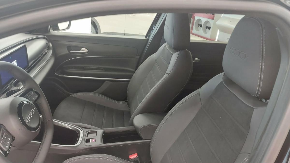 fiat-600-2026-gasolina-1199cc