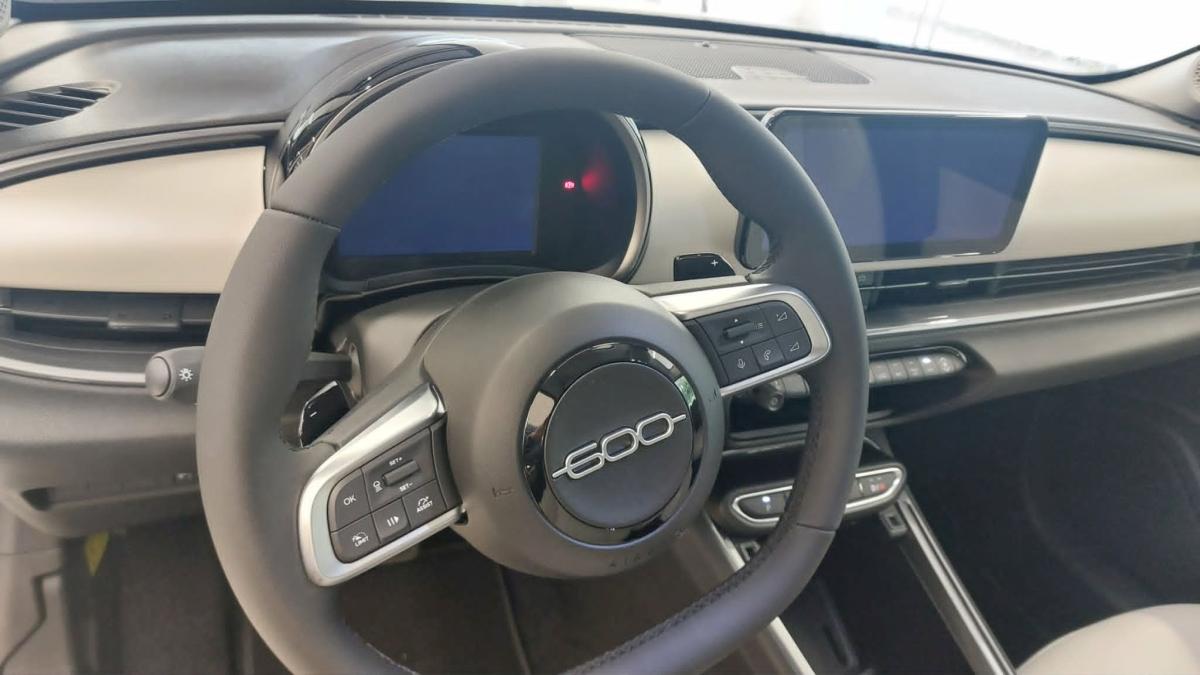 fiat-600-2026-gasolina-1199cc