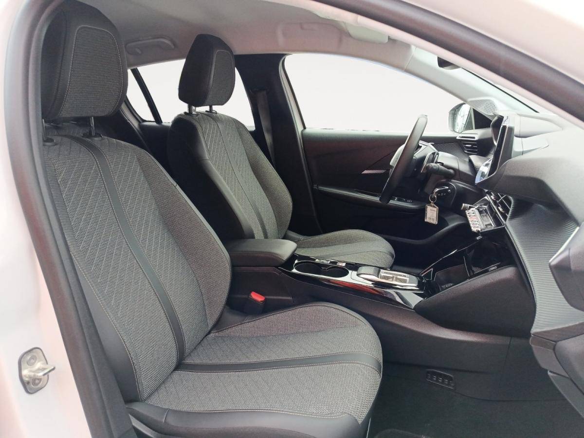 peugeot-208-2025-hibrido-a-gasolina-1199cc