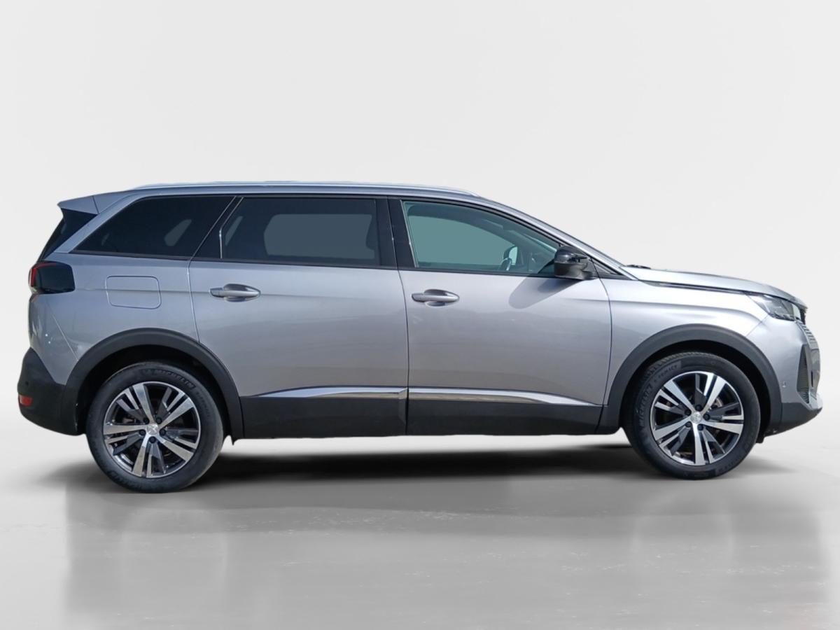 peugeot-5008-2023-gasolina-1199cc