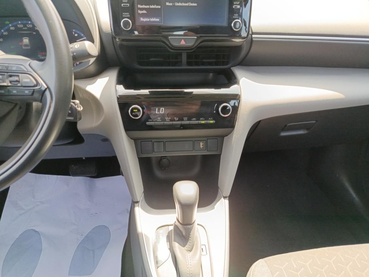 toyota-yaris-cross-2021-hibrido-a-gasolina-1490cc