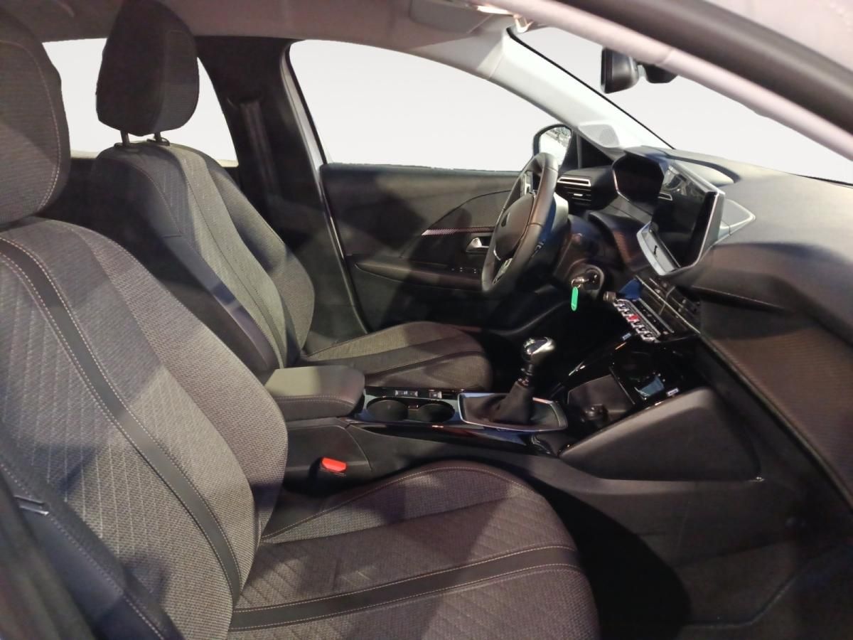 peugeot-208-2025-gasolina-1199cc