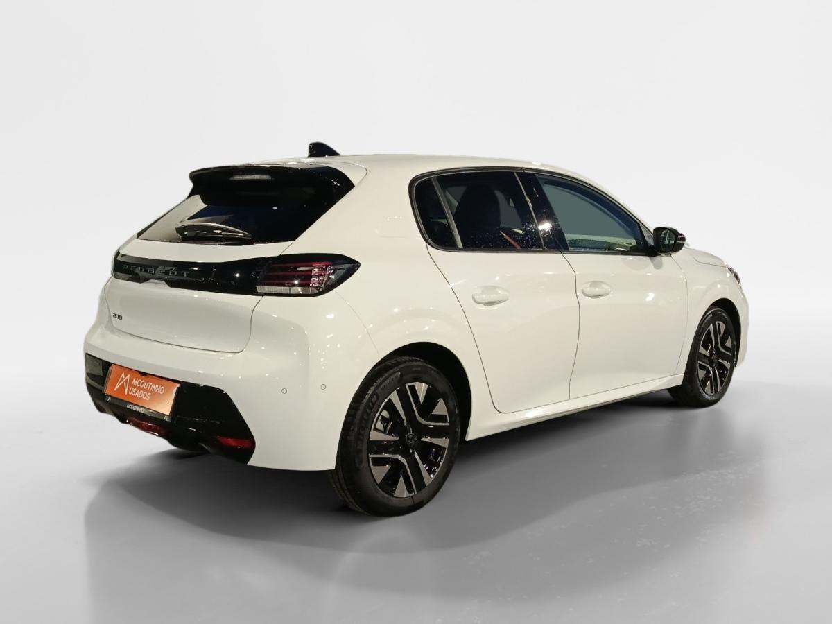 peugeot-208-2025-gasolina-1199cc
