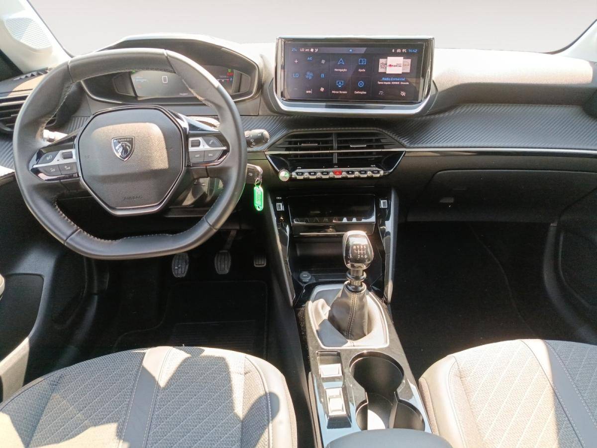 peugeot-208-2025-gasolina-1199cc