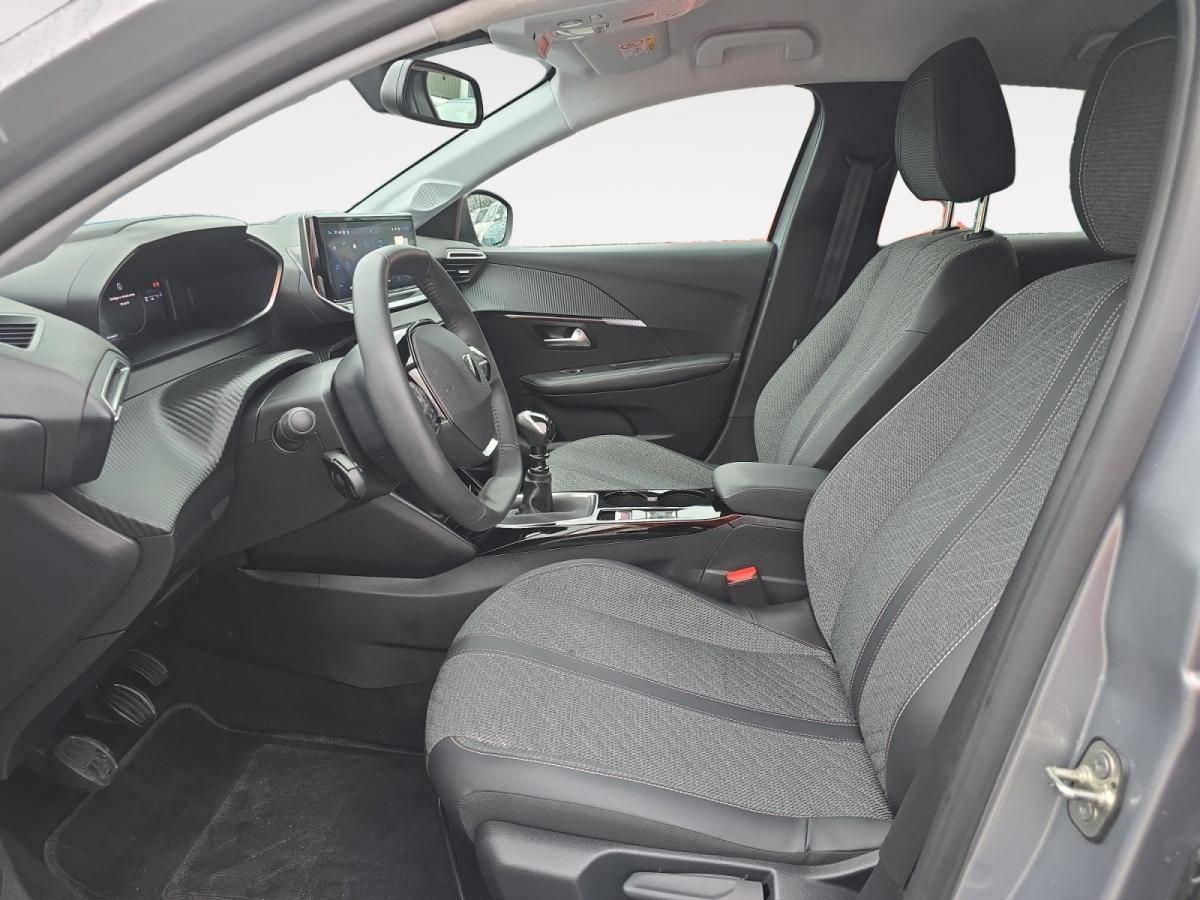 peugeot-208-2025-gasolina-1199cc