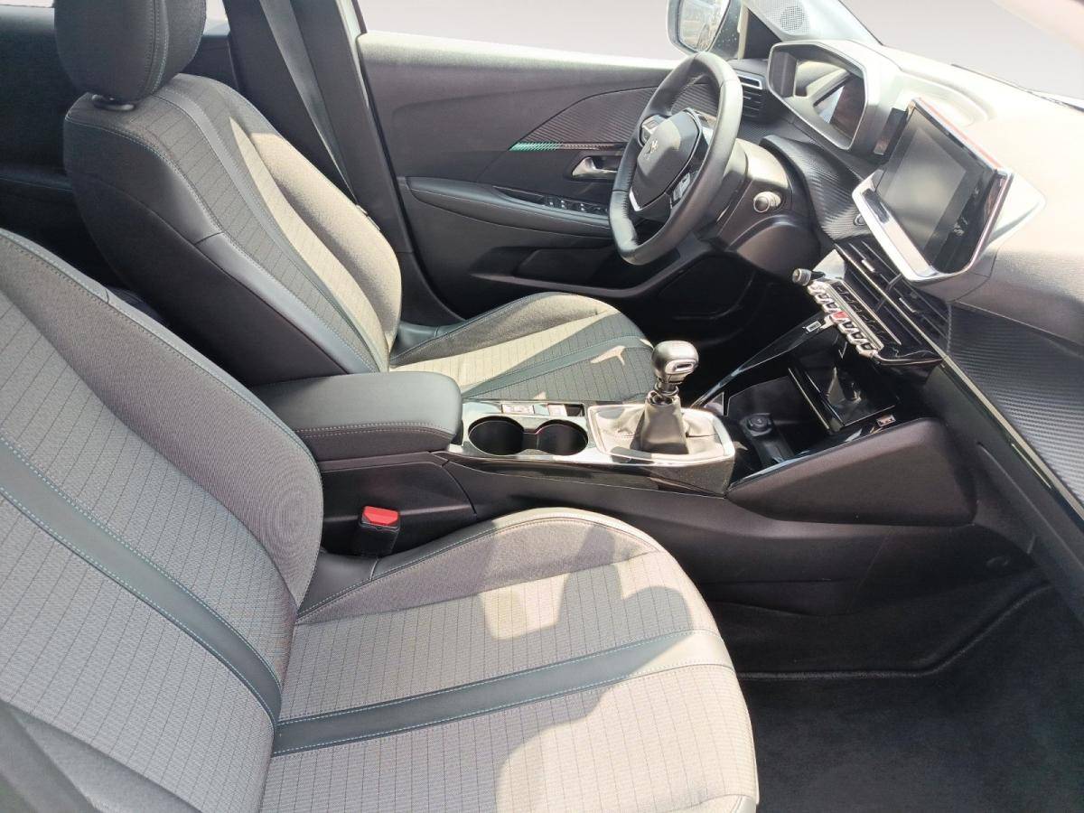 peugeot-208-2021-gasolina-1199cc