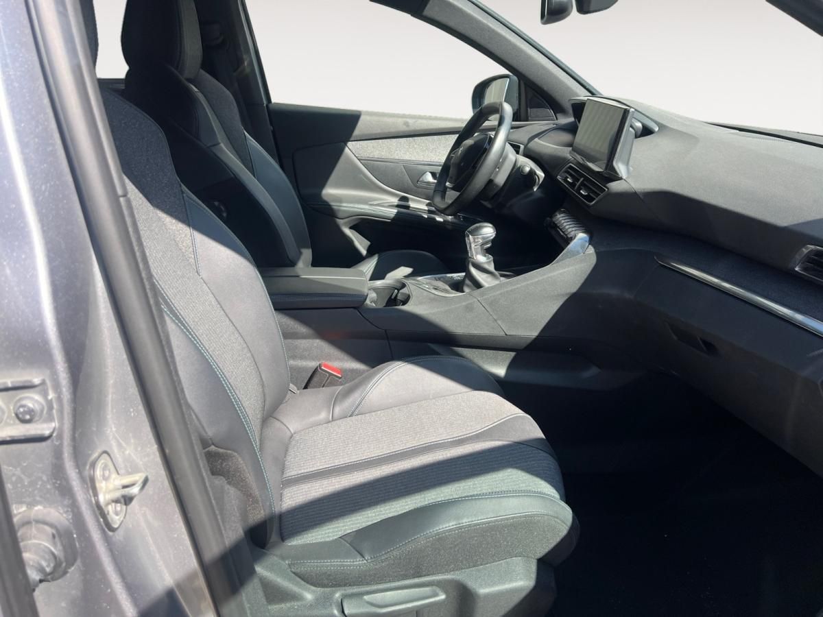 peugeot-5008-2023-gasolina-1199cc
