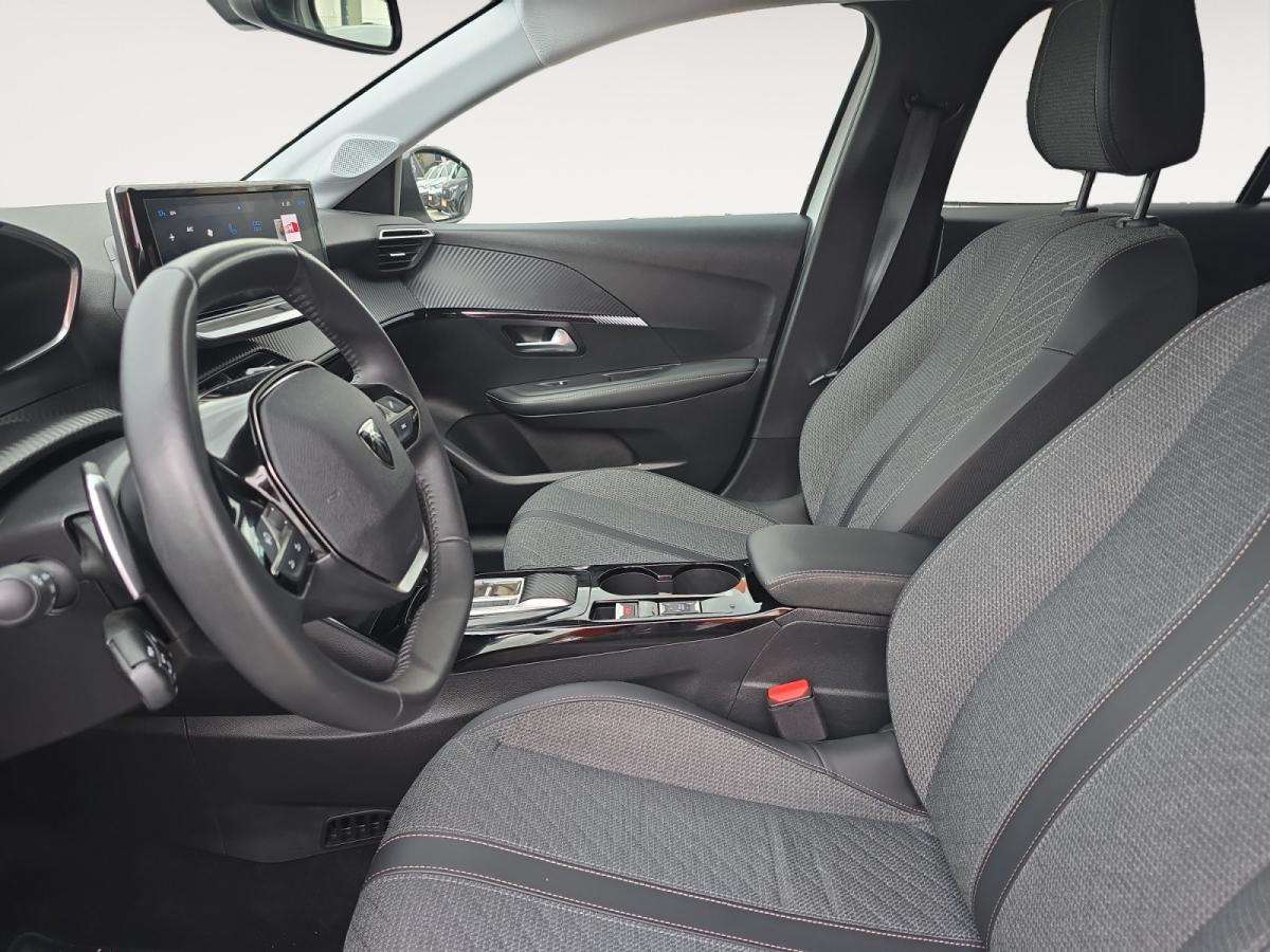 peugeot-208-2025-hibrido-a-gasolina-1199cc