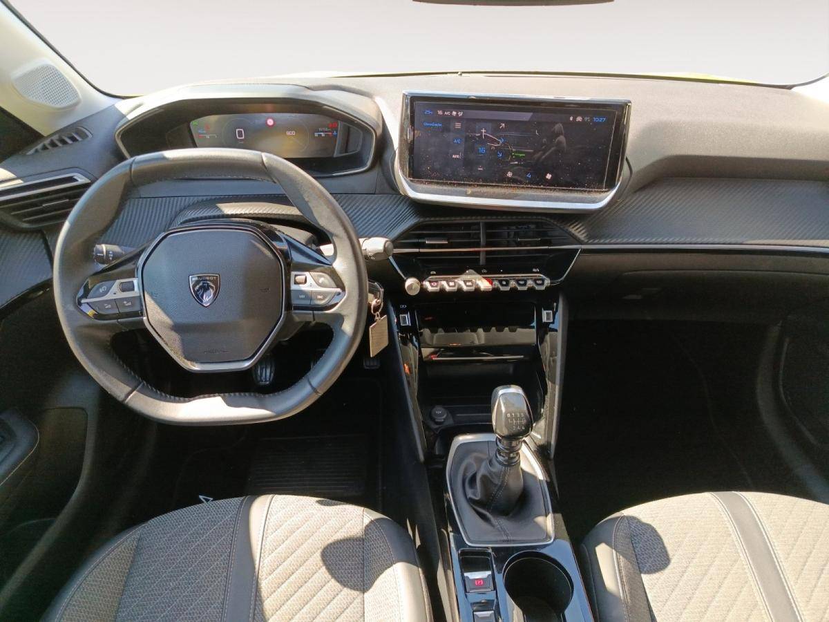 peugeot-208-2025-gasolina-1199cc