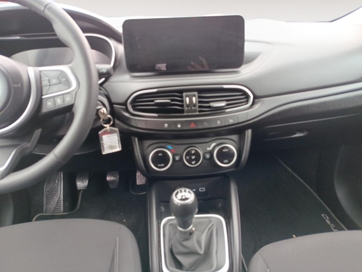 fiat-tipo-station-wagon-2023-gasolina-999cc