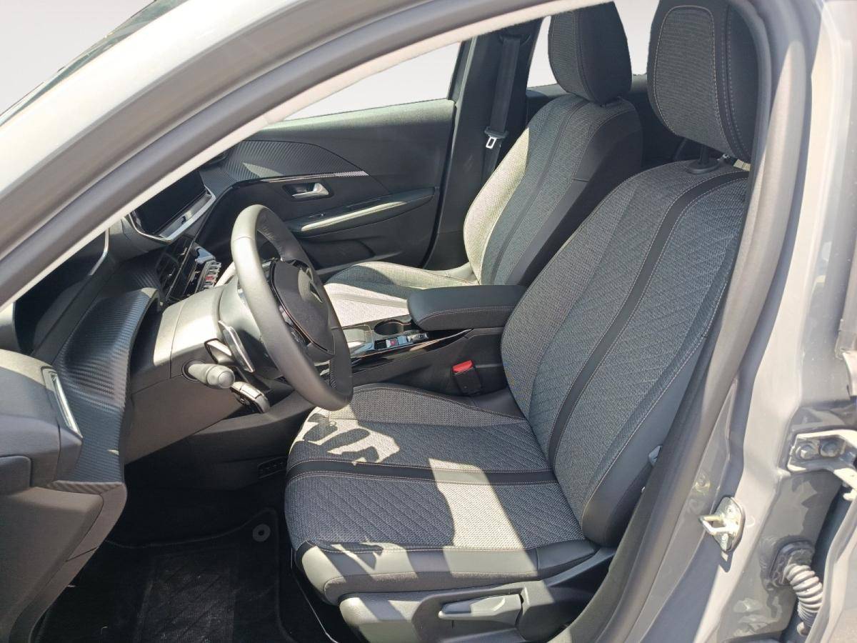 peugeot-208-2025-hibrido-a-gasolina-1199cc