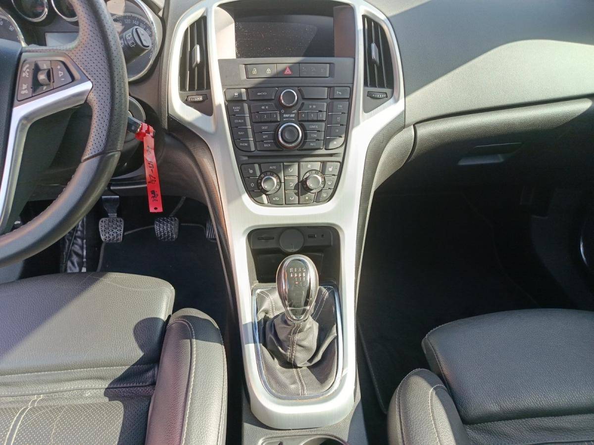 opel-astra-gtc-2013-gasolina-1364cc