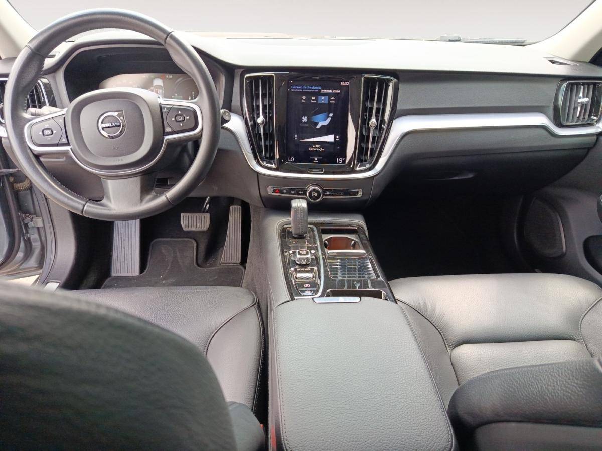 volvo-v60-2020-hibrido-a-gasolina-1969cc