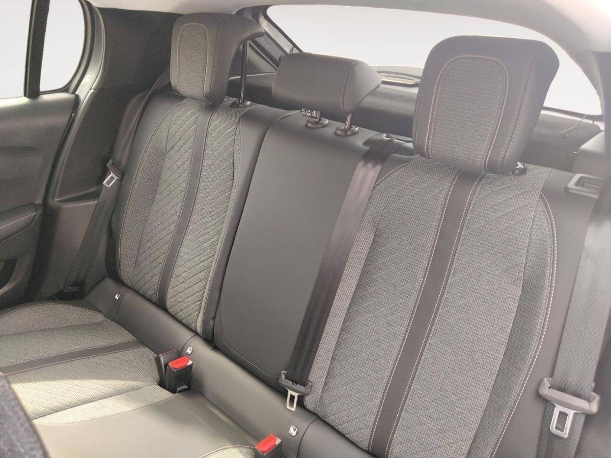 peugeot-208-2025-hibrido-a-gasolina-1199cc