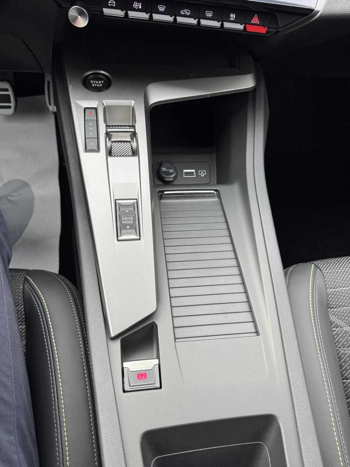 peugeot-308-2026-gasolina-1199cc