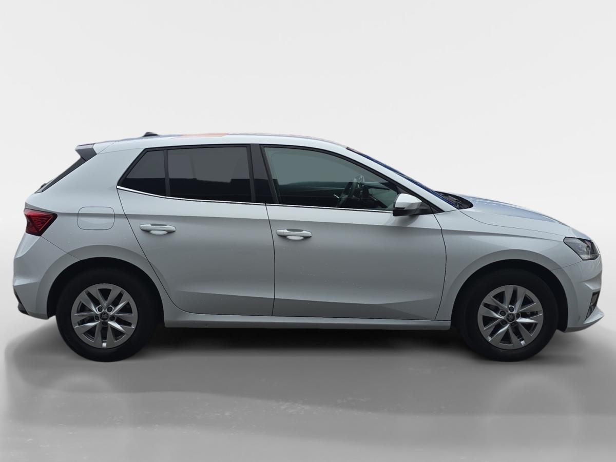 skoda-fabia-2025-gasolina-999cc