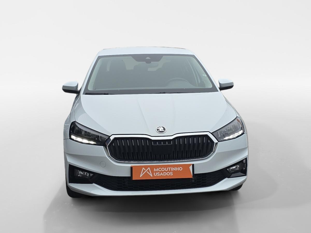 skoda-fabia-2025-gasolina-999cc
