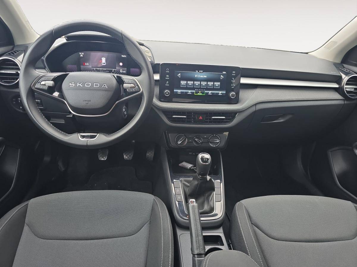 skoda-fabia-2025-gasolina-999cc