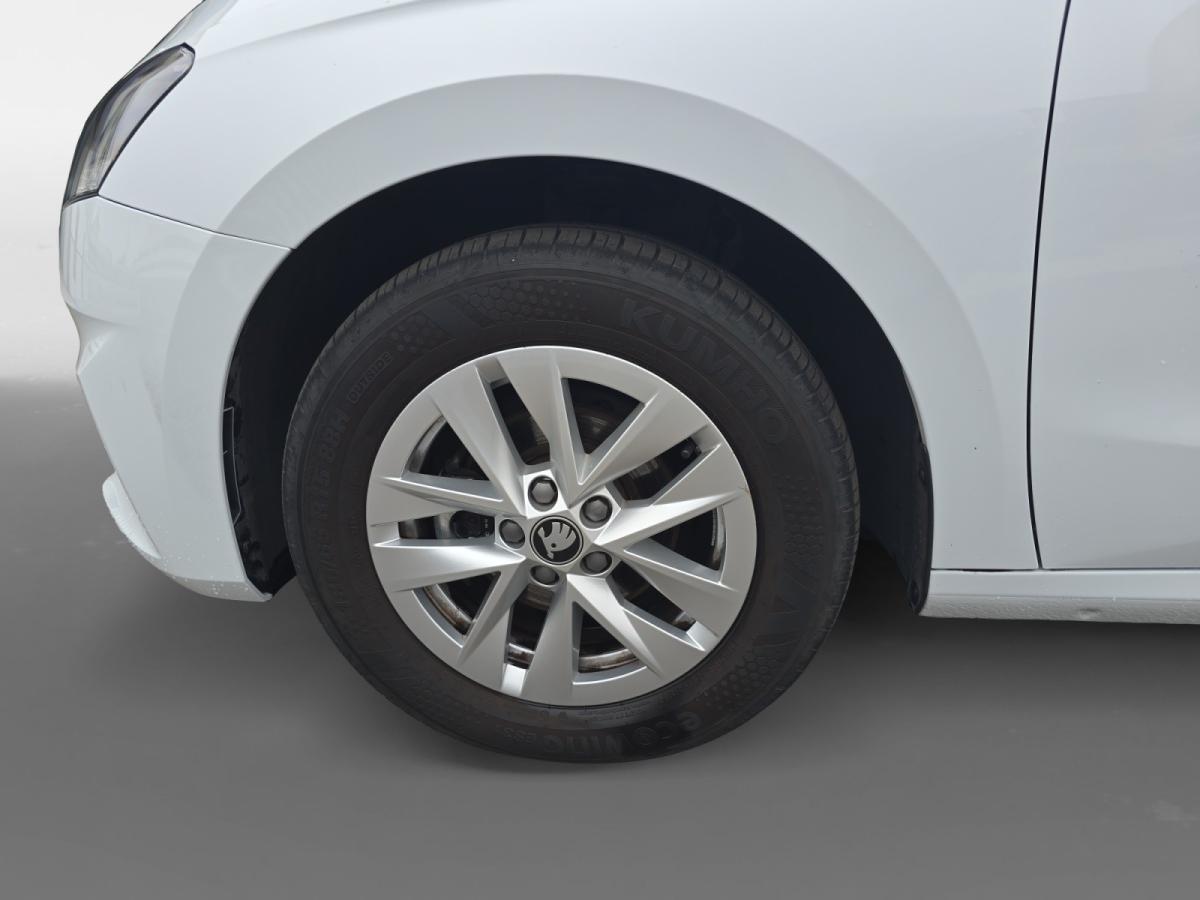 skoda-fabia-2025-gasolina-999cc