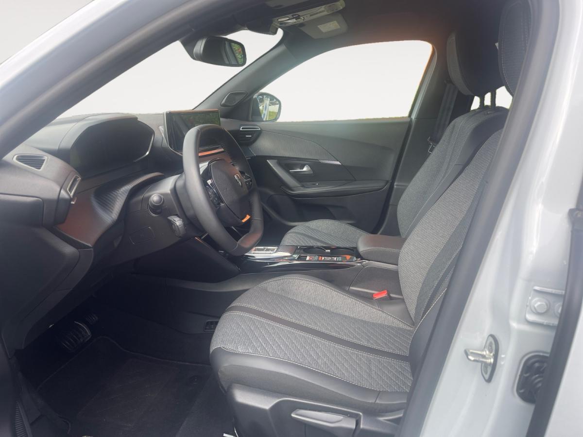 peugeot-2008-2025-eletrico-0cc