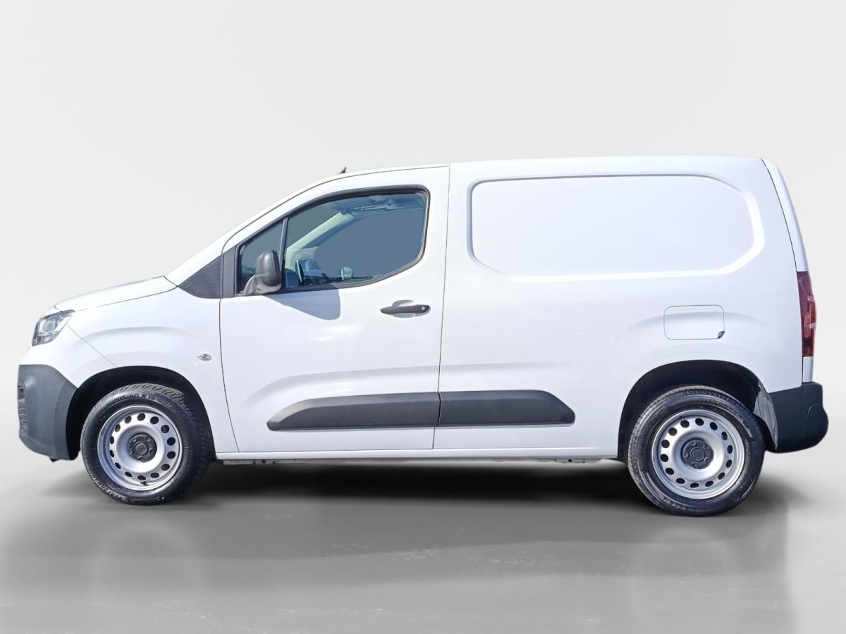 fiat-doblo-2023-diesel-1499cc