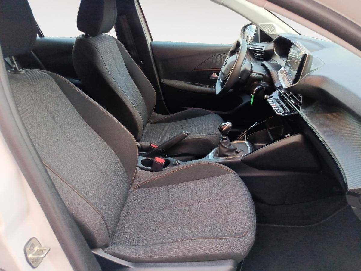 peugeot-208-2025-gasolina-1199cc