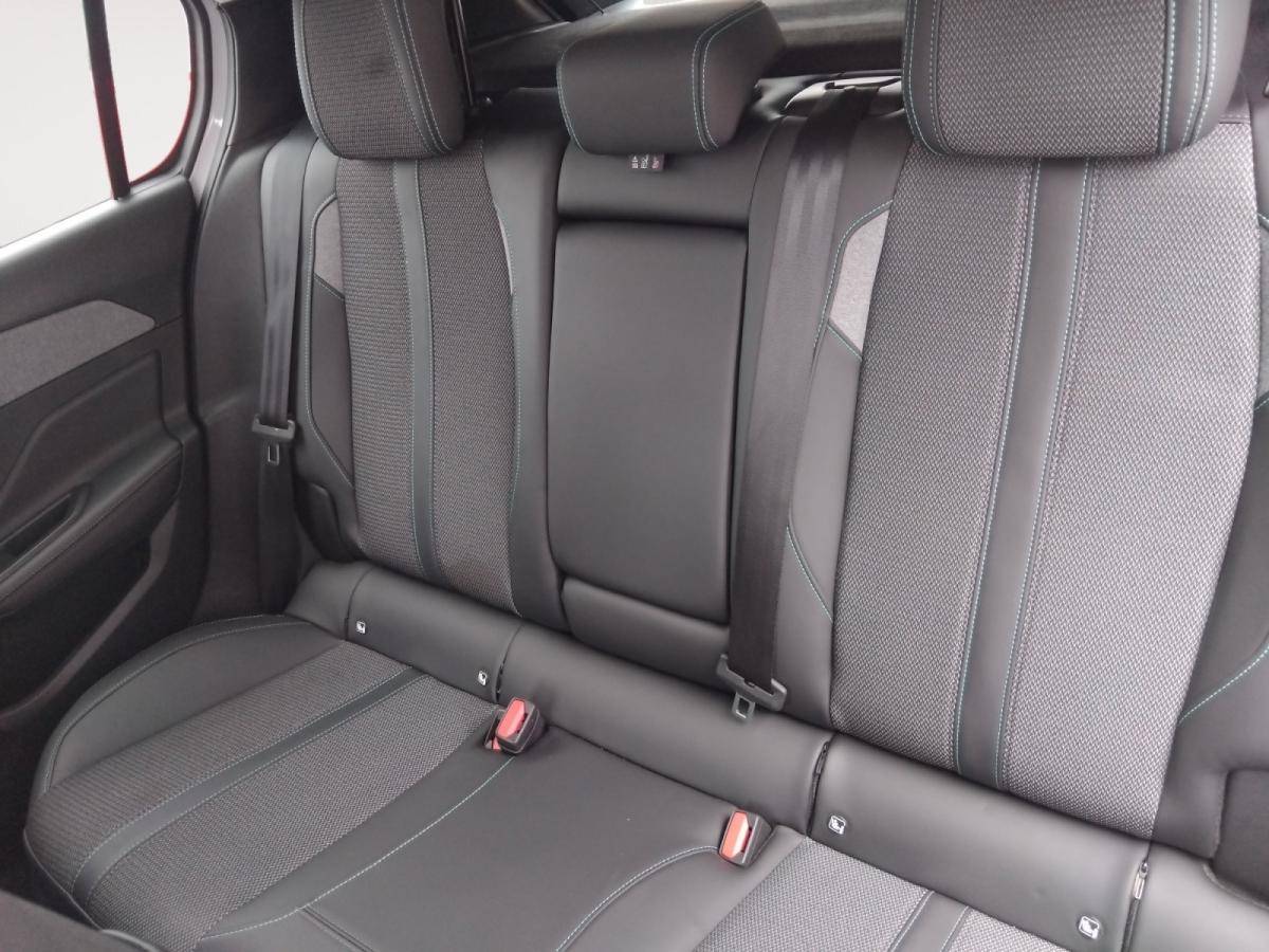 peugeot-308-2024-gasolina-1199cc