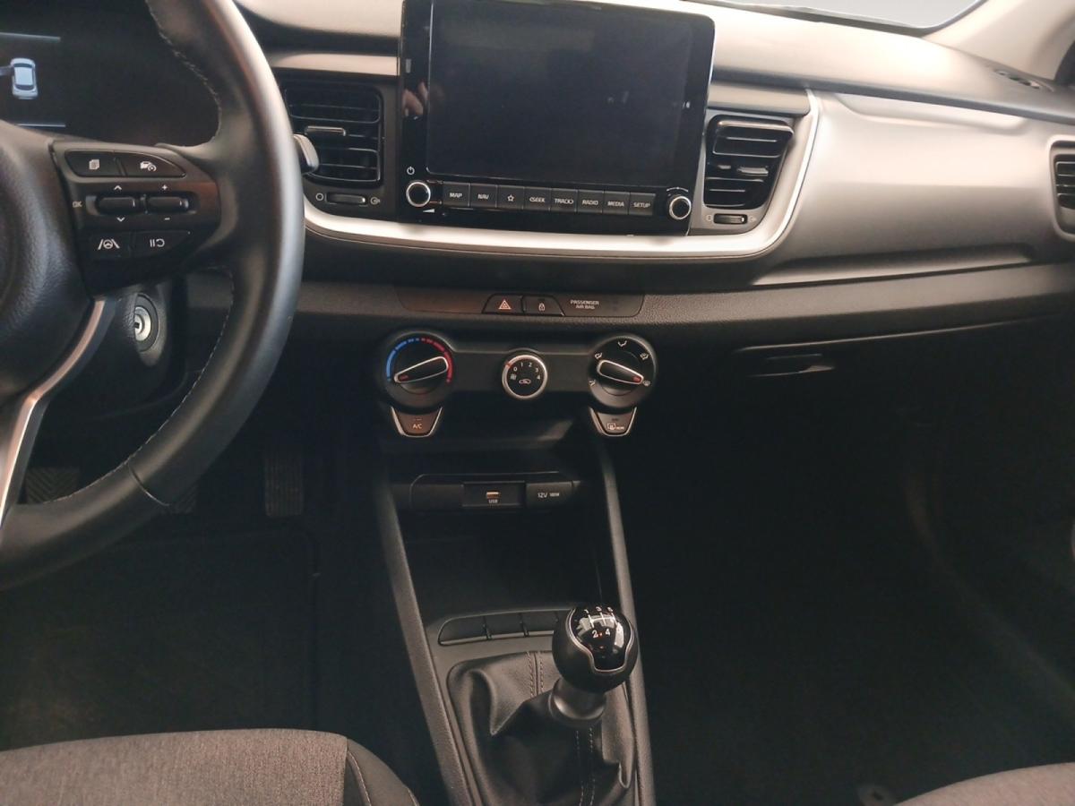 kia-stonic-2025-gasolina-1197cc