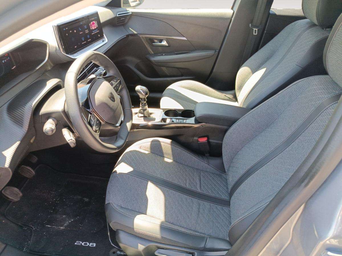 peugeot-208-2025-gasolina-1199cc