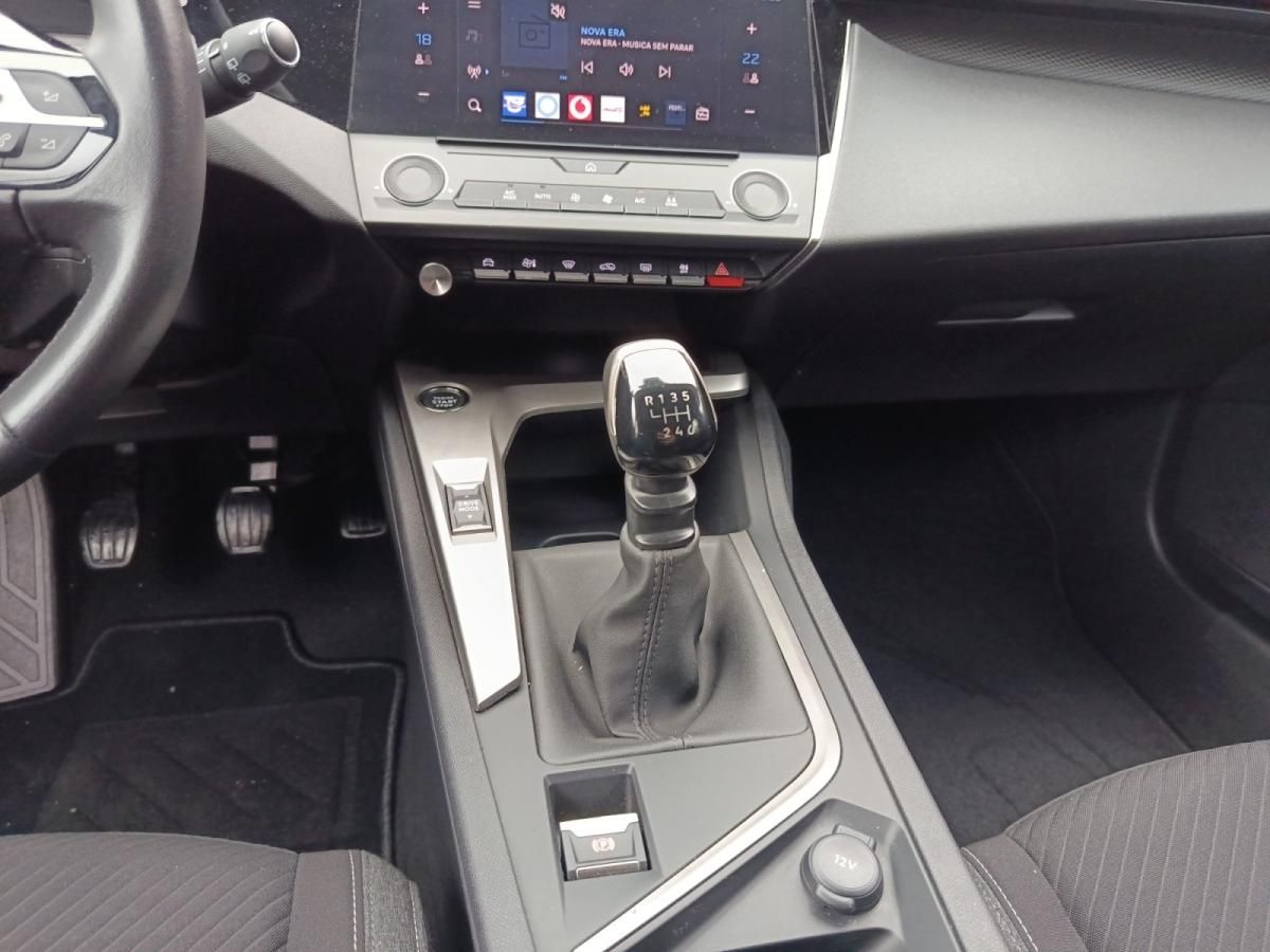 peugeot-308-sw-2023-gasolina-1199cc