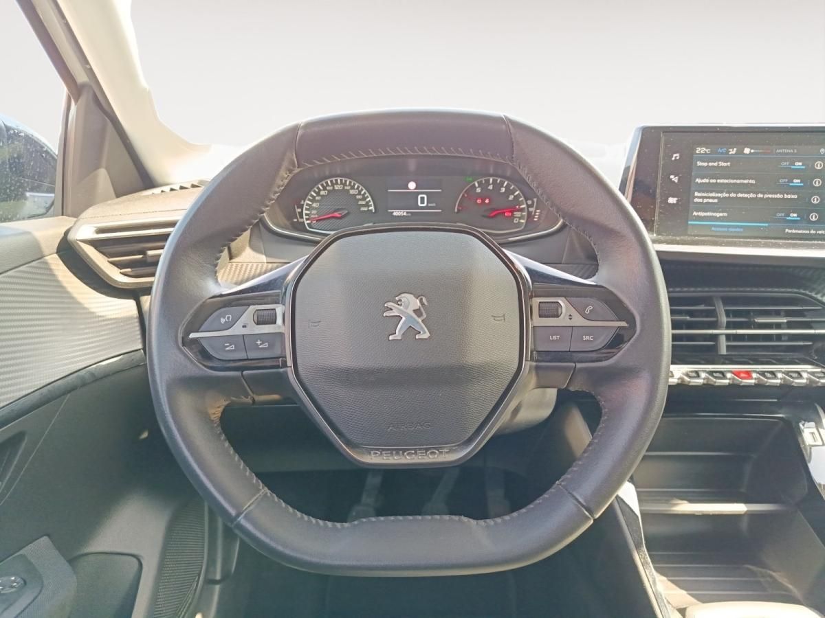 peugeot-208-2022-gasolina-1199cc