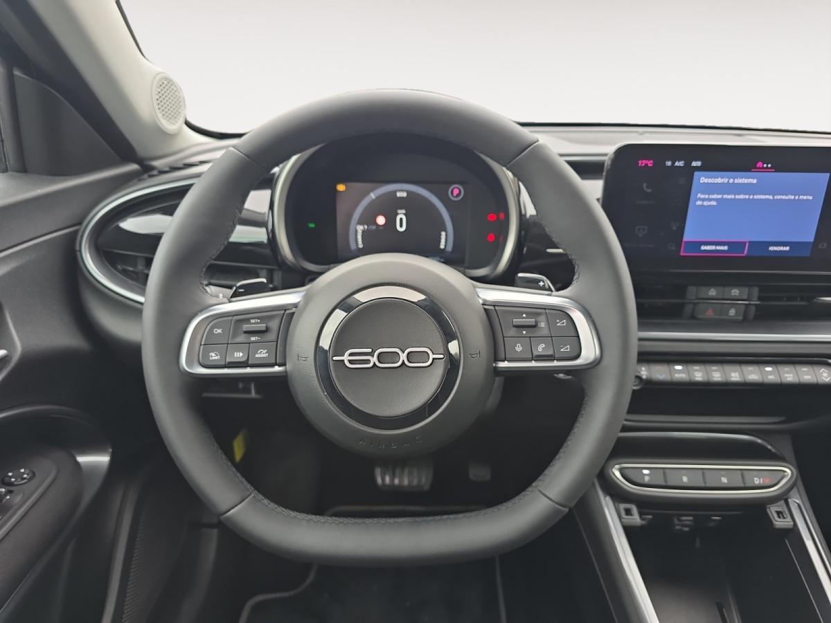 fiat-600-2025-gasolina-1199cc