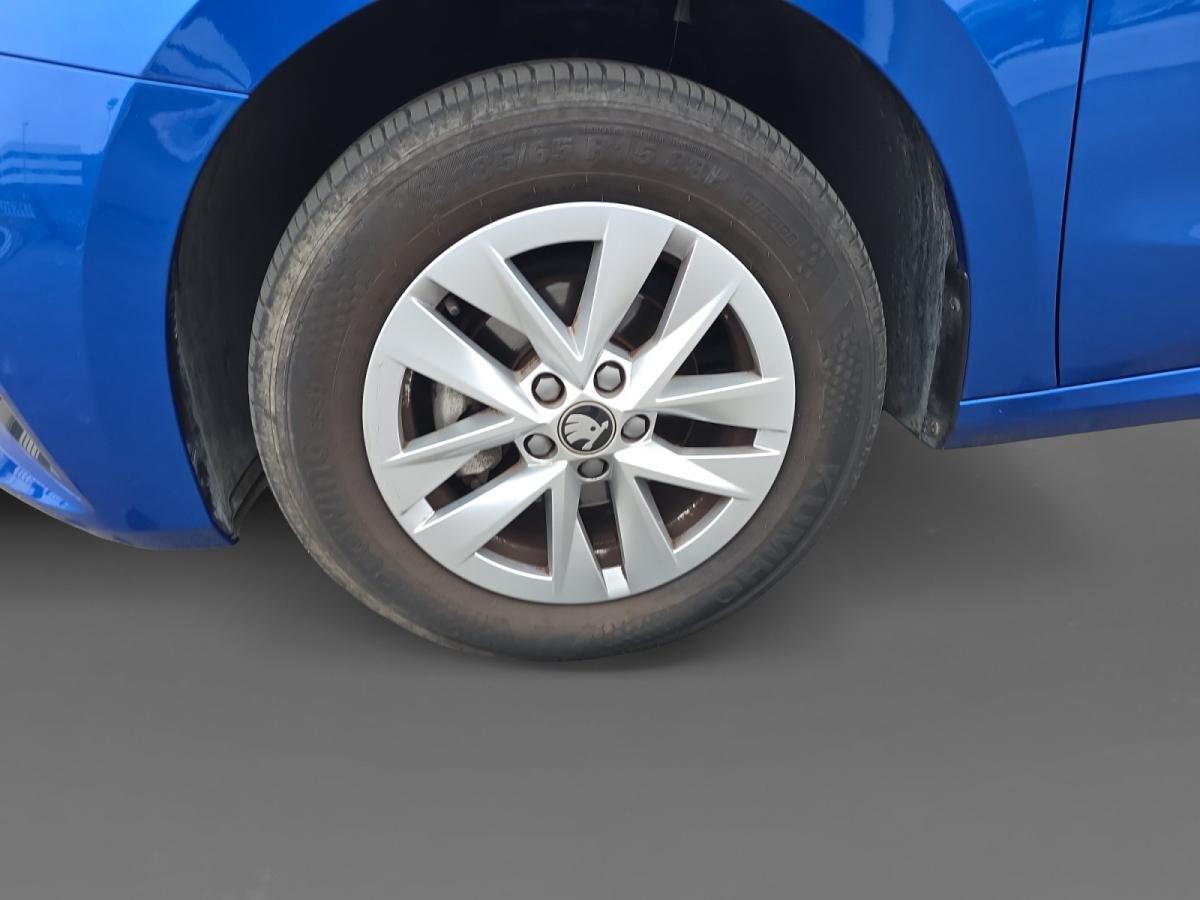 skoda-fabia-2025-gasolina-999cc