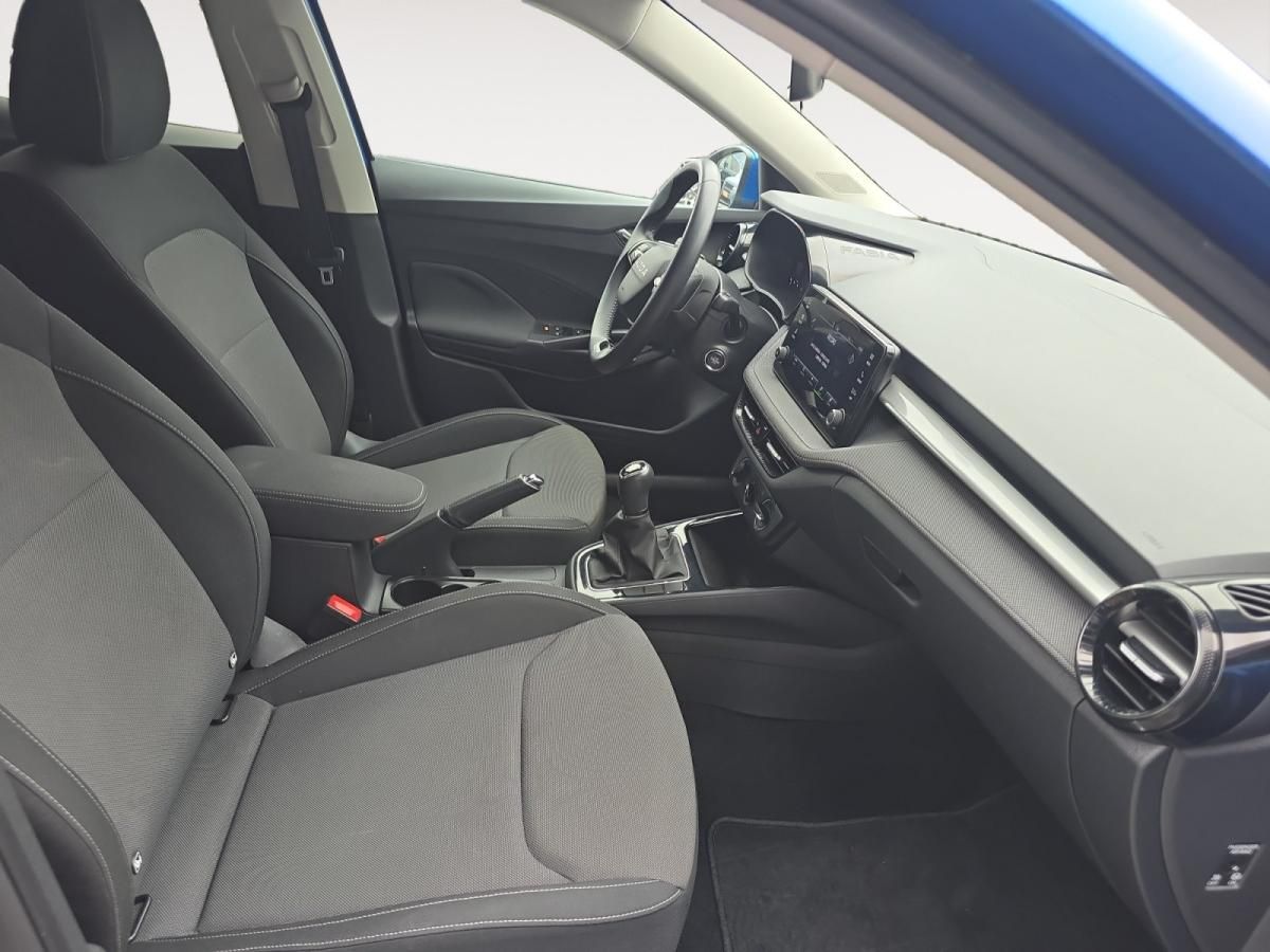 skoda-fabia-2025-gasolina-999cc