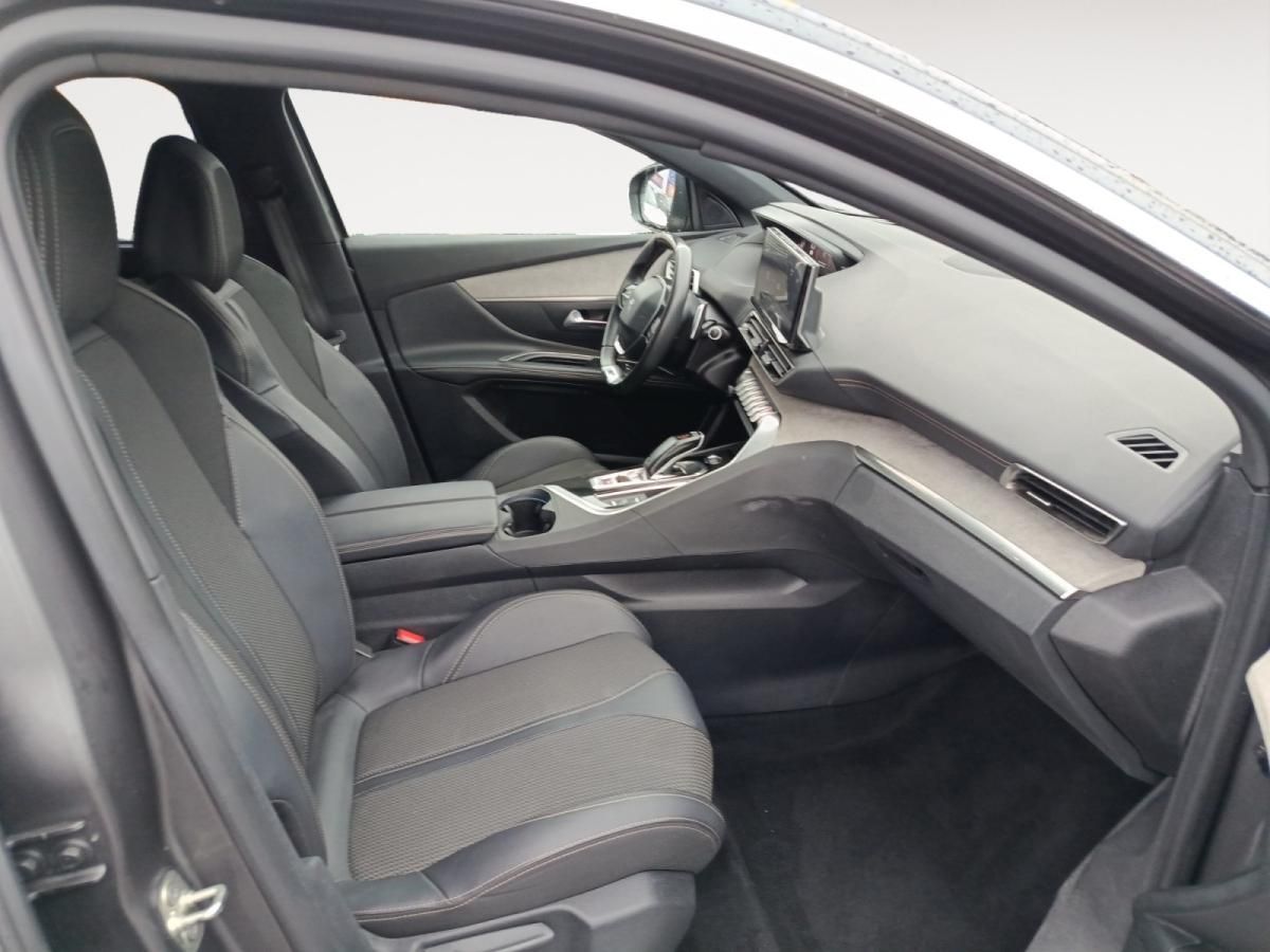 peugeot-5008-2023-diesel-1499cc