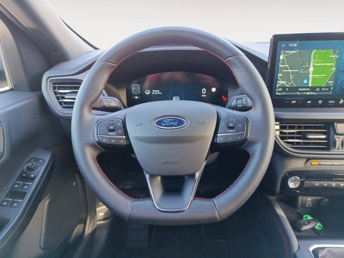 ford-kuga-2025-gasolina-1499cc