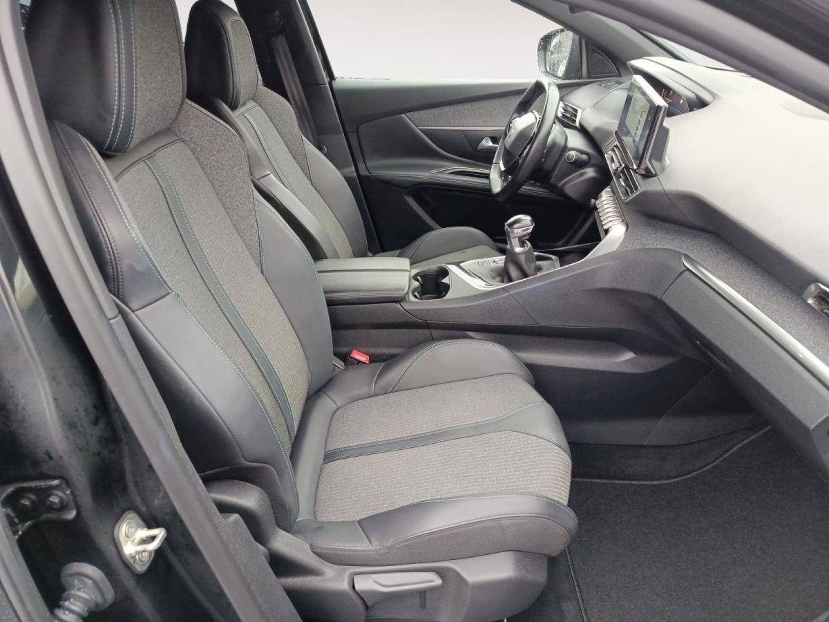 peugeot-5008-2023-gasolina-1199cc