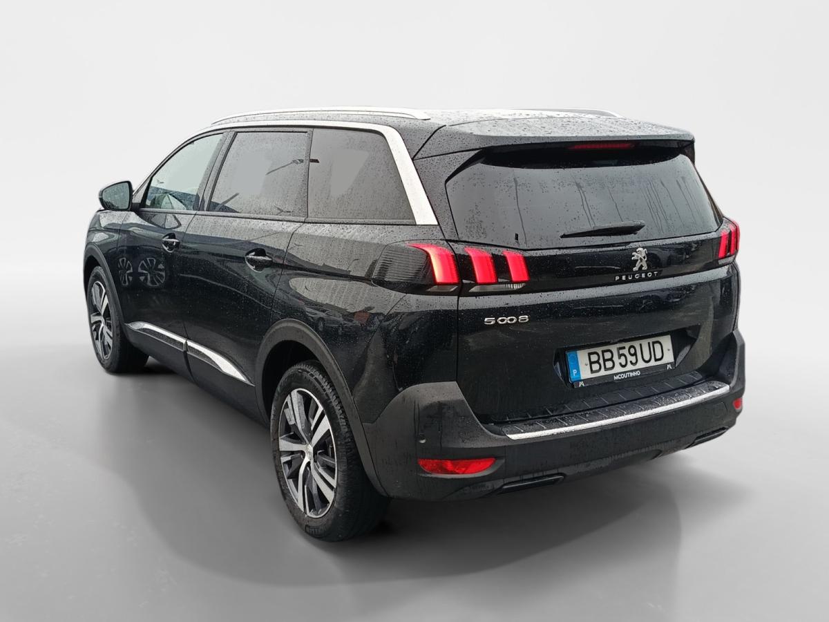 peugeot-5008-2023-gasolina-1199cc