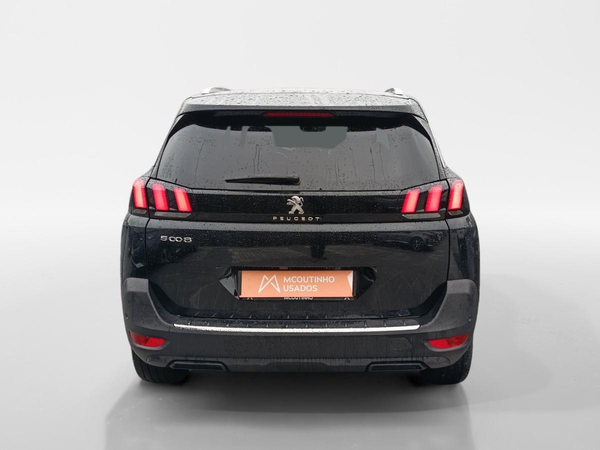 peugeot-5008-2023-gasolina-1199cc