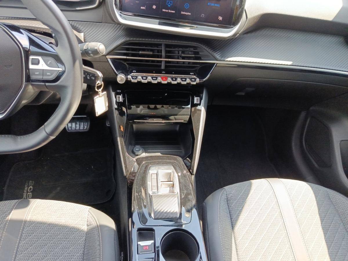 peugeot-208-2025-gasolina-1199cc