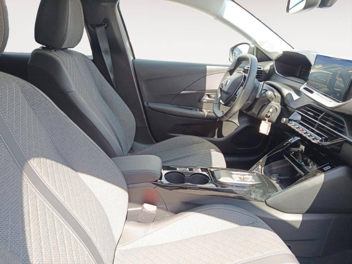 peugeot-208-2025-gasolina-1199cc