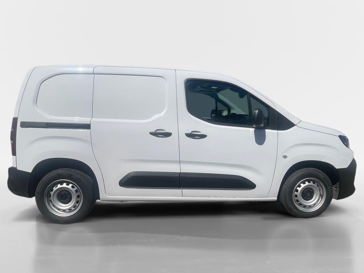 citroen-berlingo-2025-diesel-1499cc