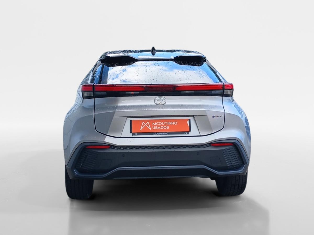 toyota-c-hr-2024-hibrido-a-gasolina-1798cc