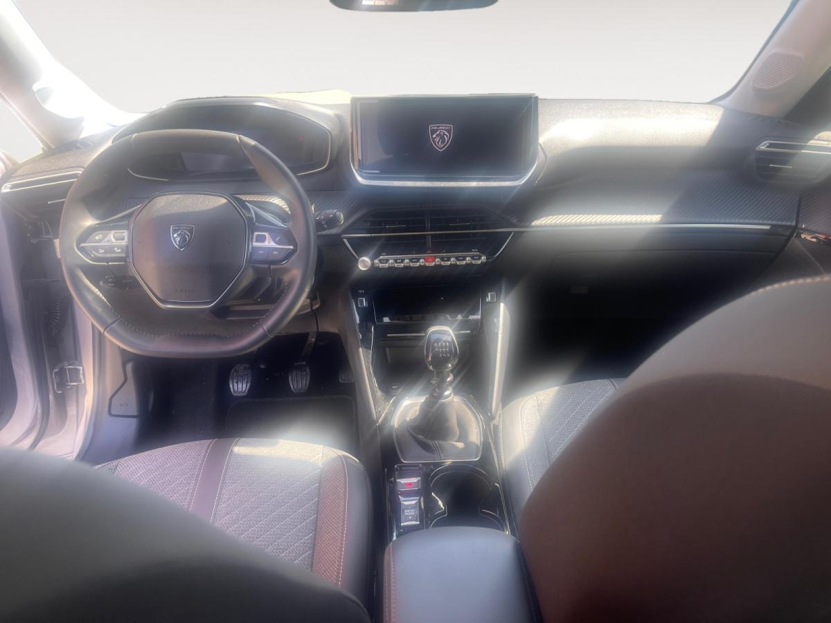 peugeot-208-2025-gasolina-1199cc