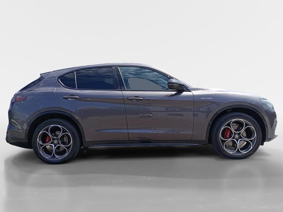 alfa-romeo-stelvio-2025-diesel-2143cc