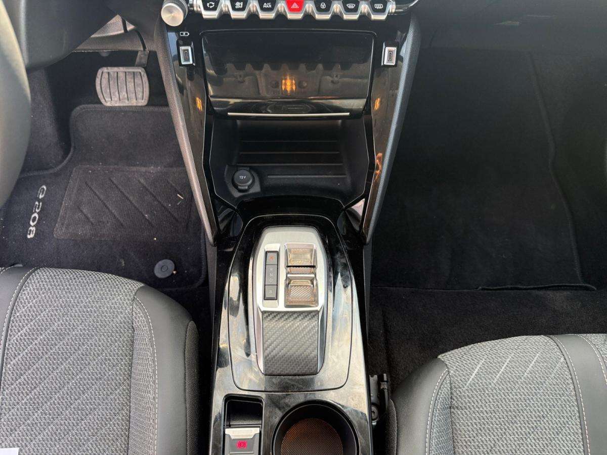 peugeot-208-2025-eletrico-0cc