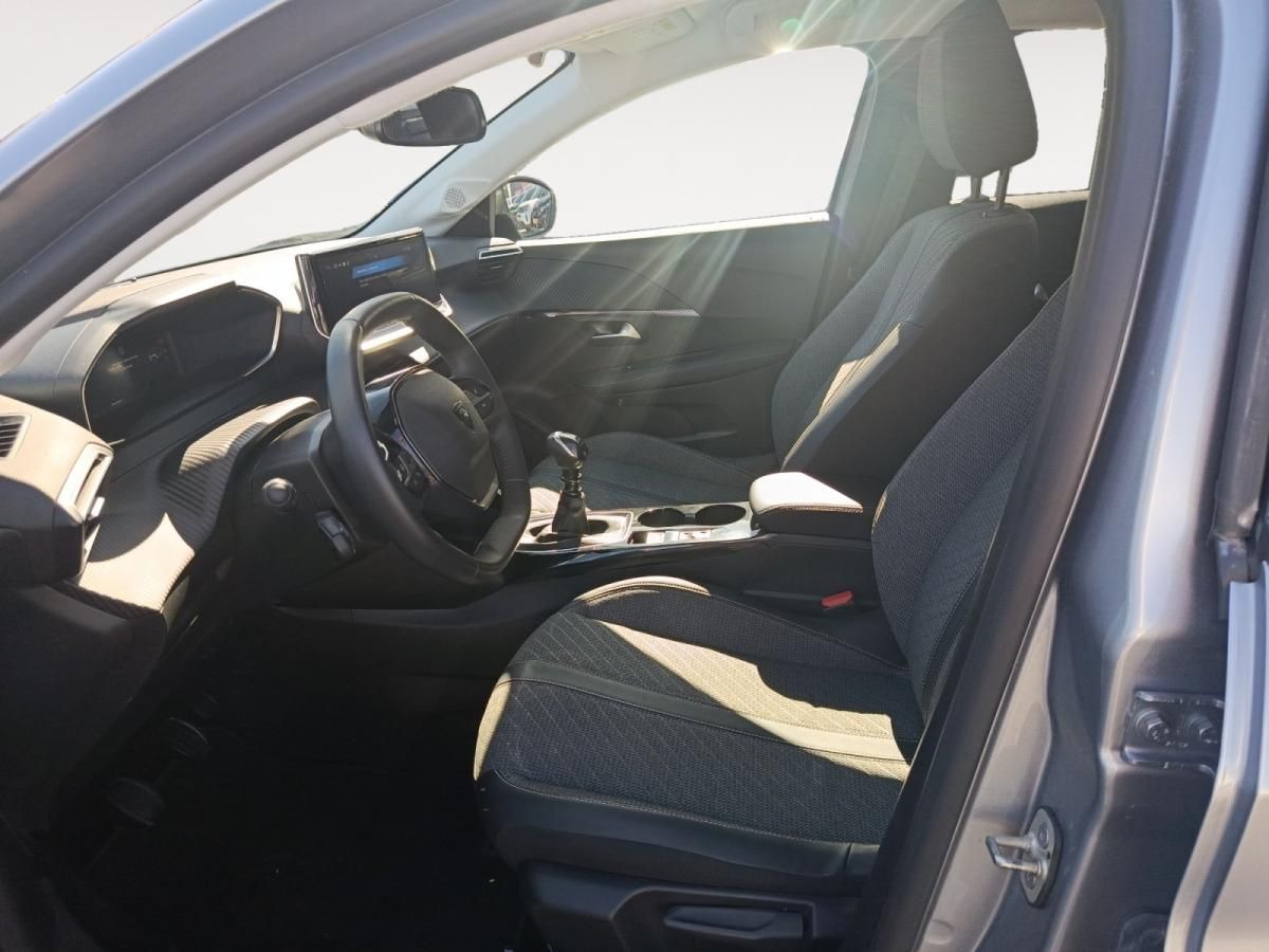 peugeot-208-2025-gasolina-1199cc