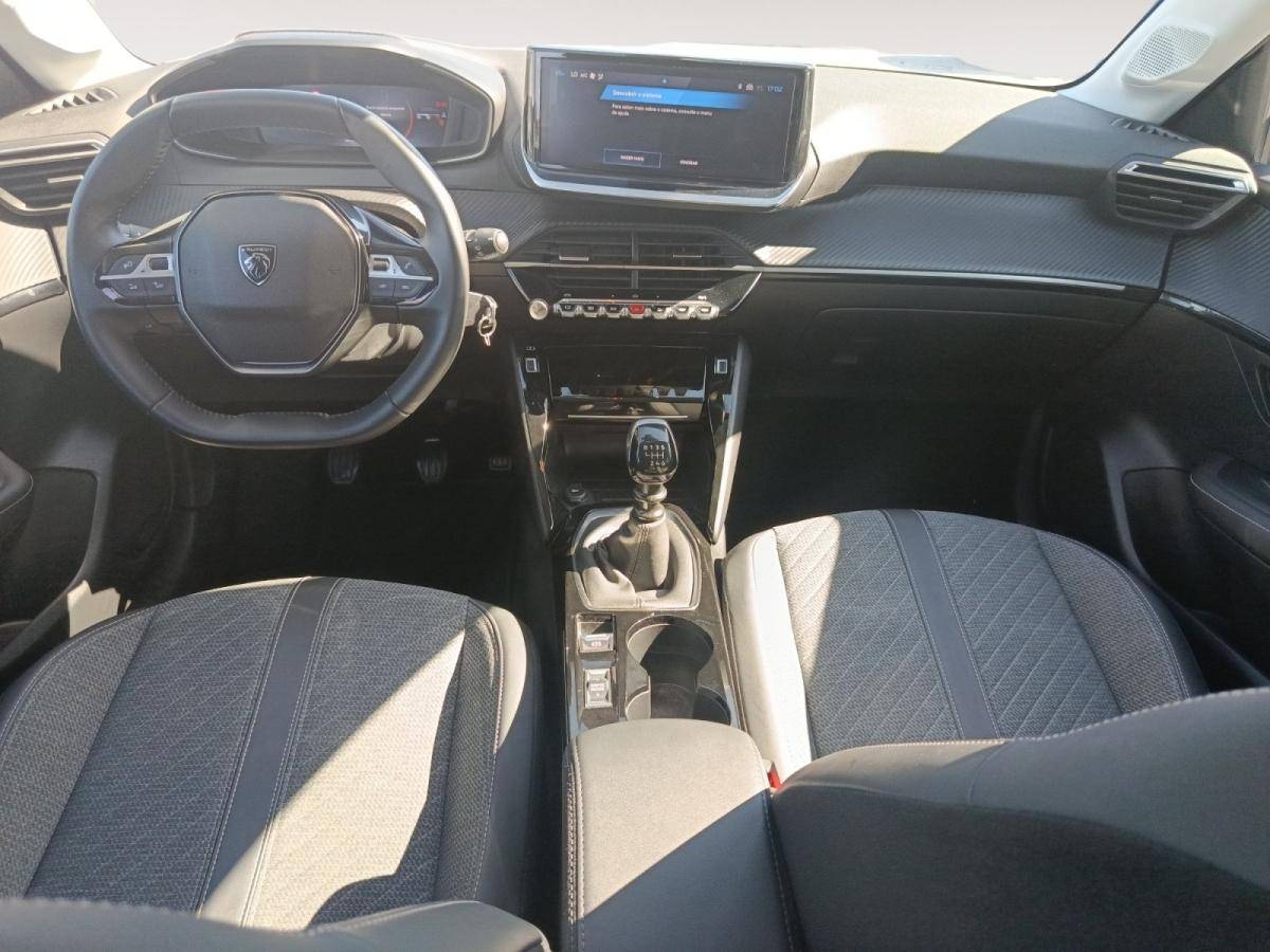 peugeot-208-2025-gasolina-1199cc