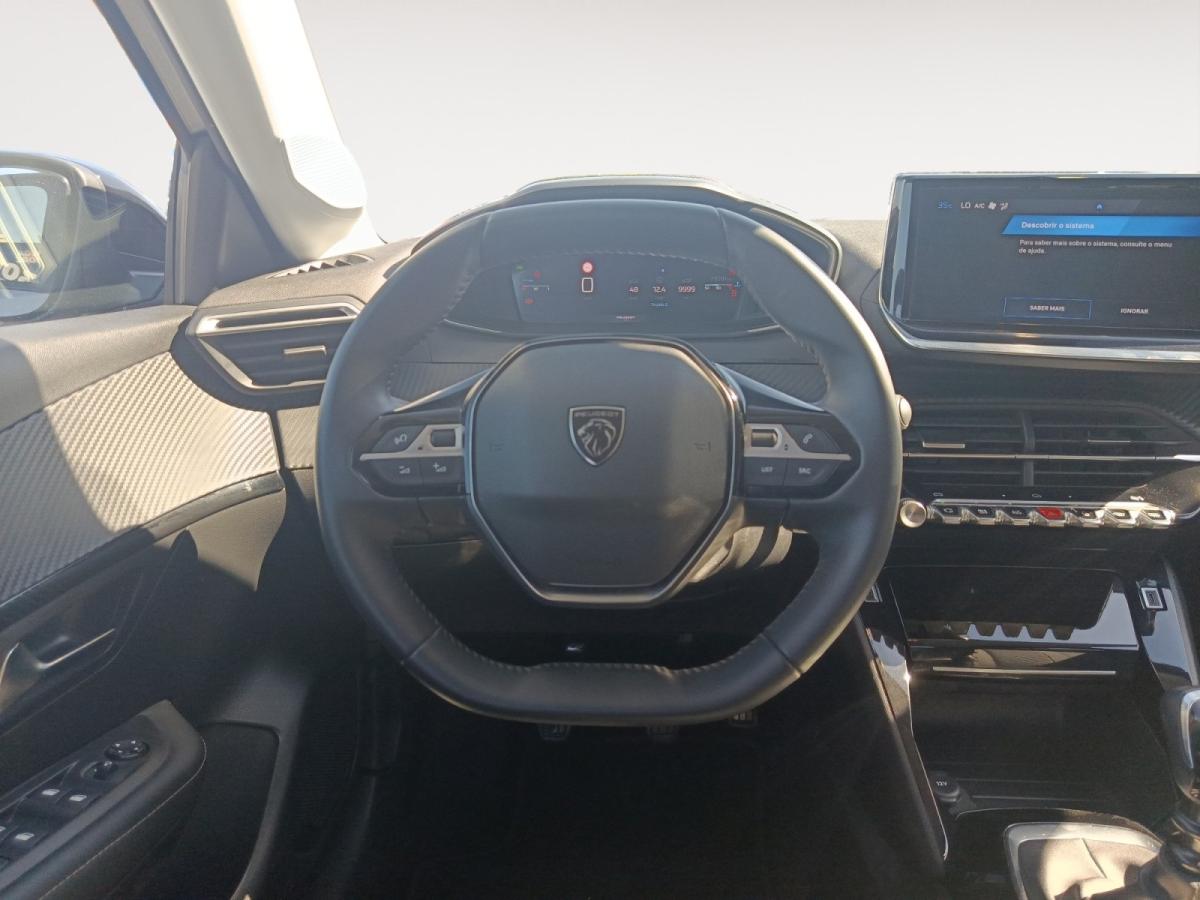 peugeot-208-2025-gasolina-1199cc