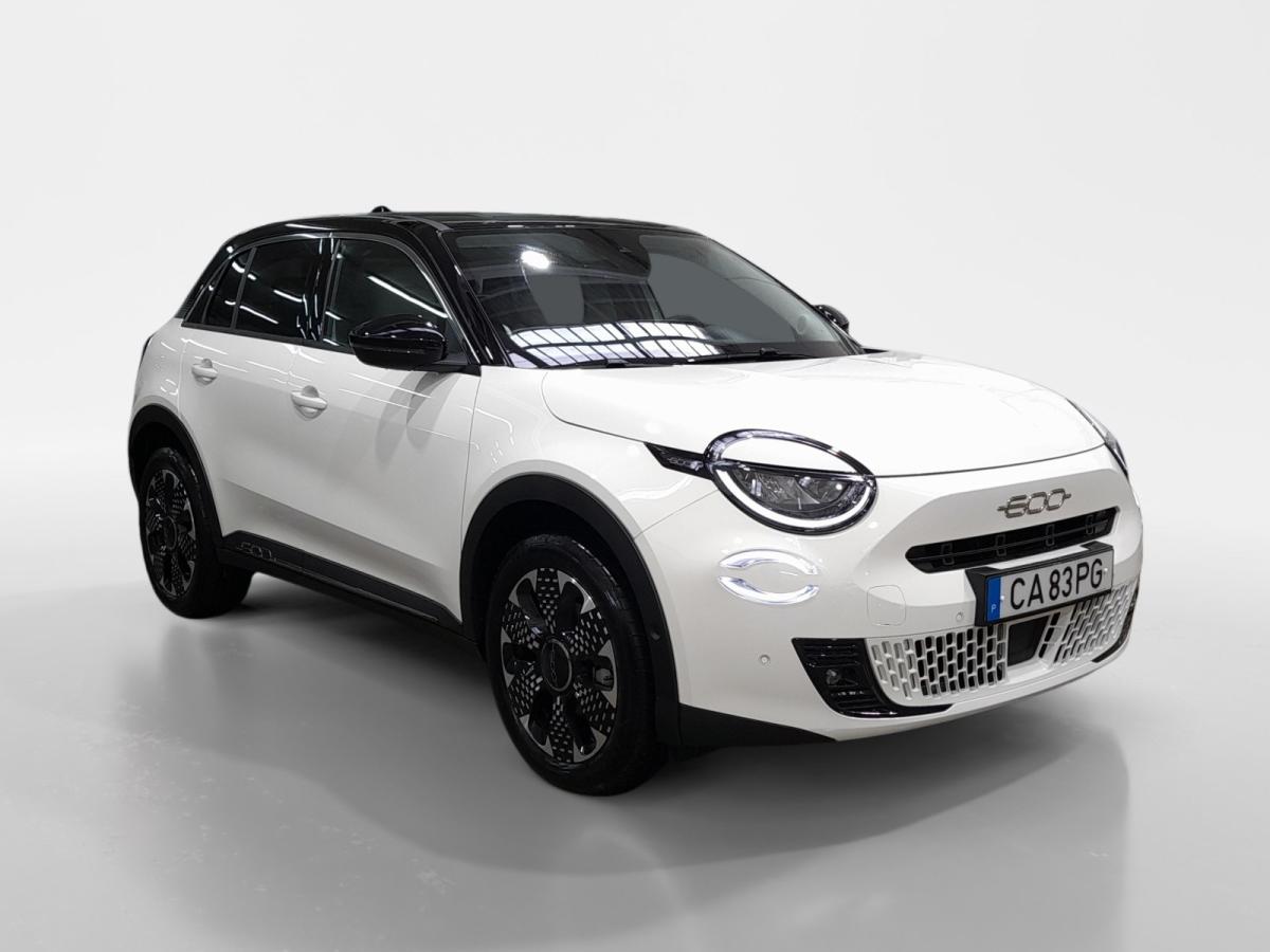 fiat-600-2025-hibrido-a-gasolina-1199cc